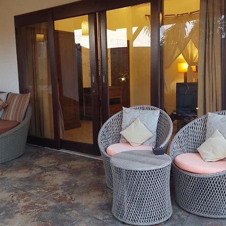 Villa Heliconia Seminyak Pokój zdjęcie